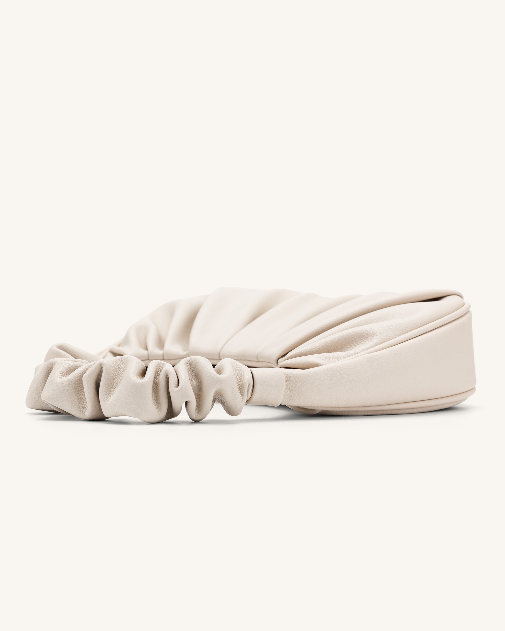 Gabbi Ruched Hobo Handtas