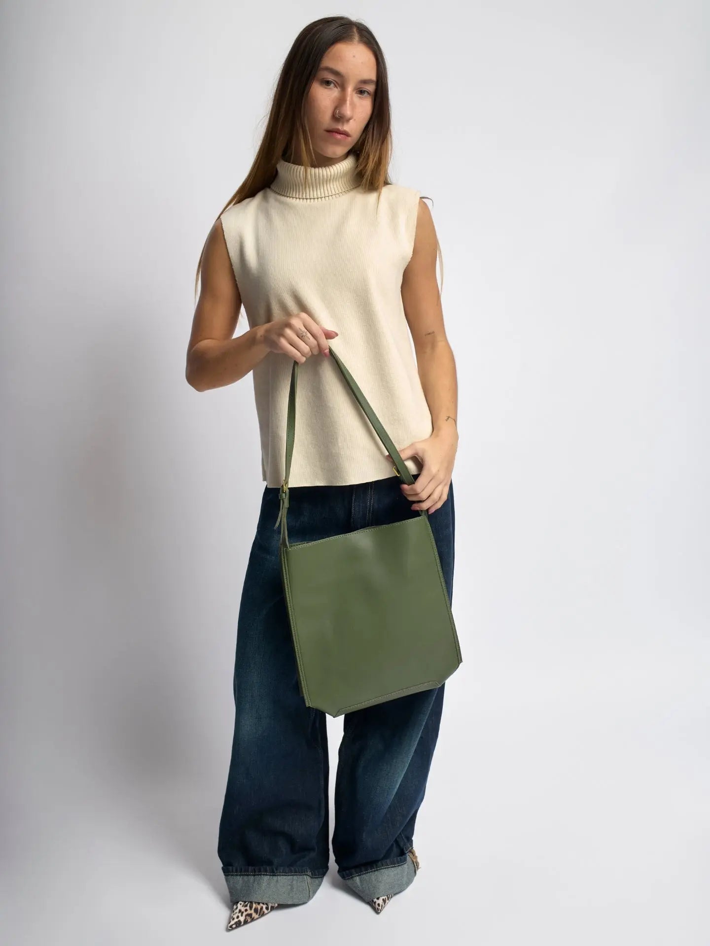 Olivia Poise Bag