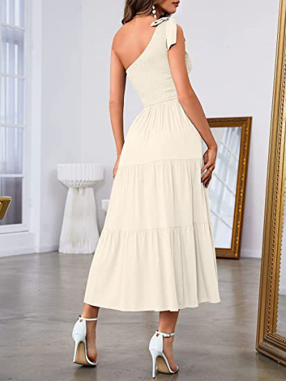 Marije Offshoulder Dress